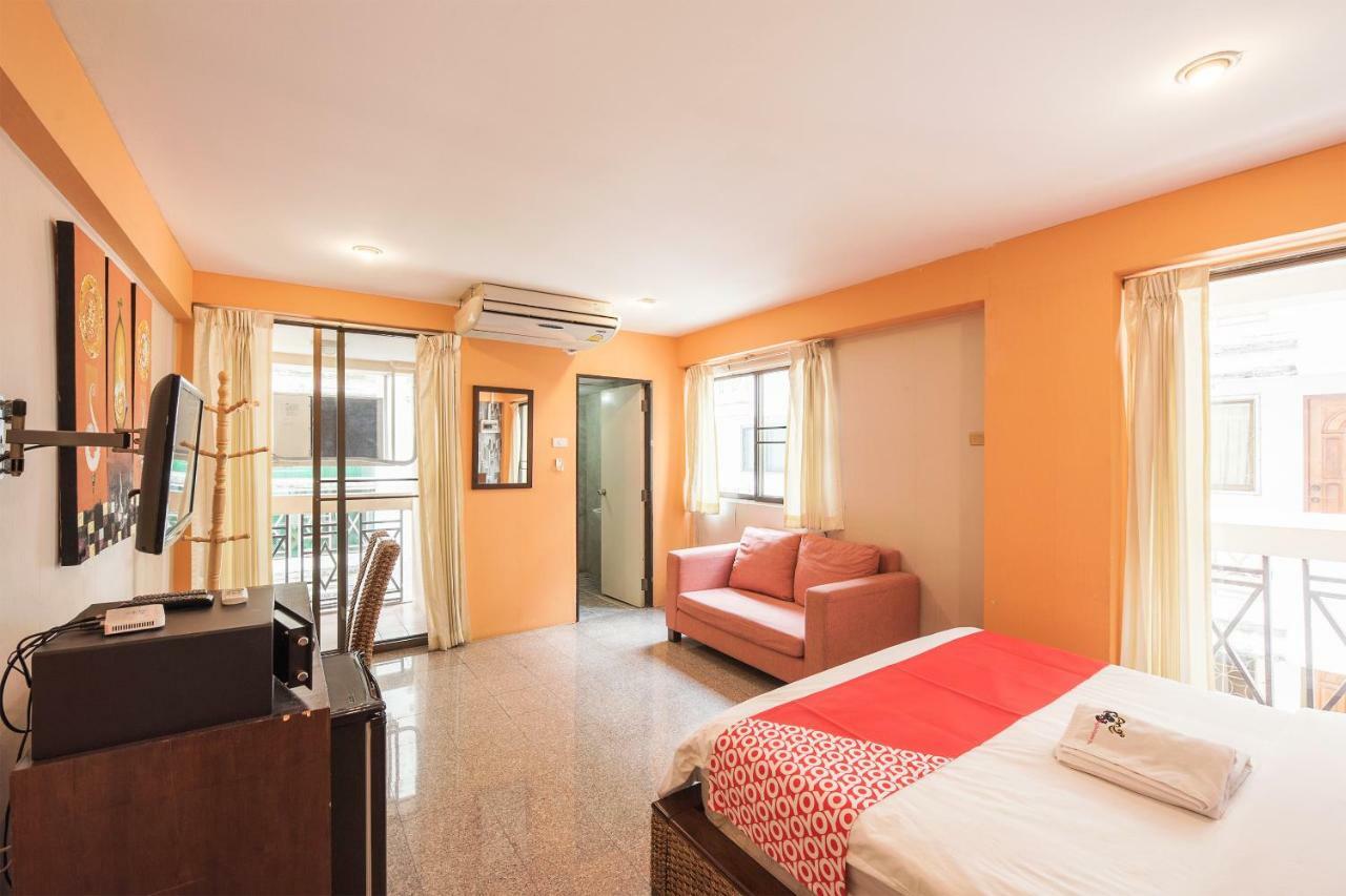 Oyo 110 Old Town Hotel بانكوك المظهر الخارجي الصورة